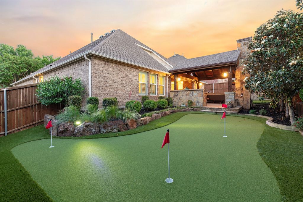 613 Fortinbras Drive, Mckinney, TX 75071