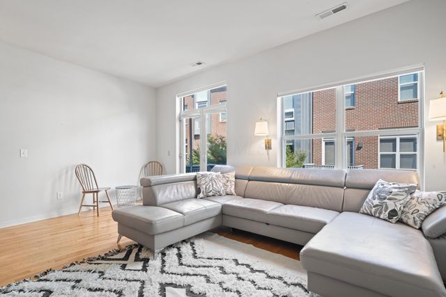 995 S Wall Street, Columbus, OH 43206