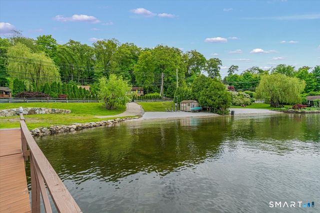 4 Candlewood Birches, Brookfield, CT 06804