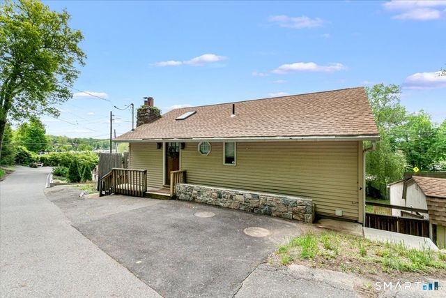 4 Candlewood Birches, Brookfield, CT 06804
