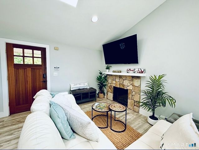 4 Candlewood Birches, Brookfield, CT 06804