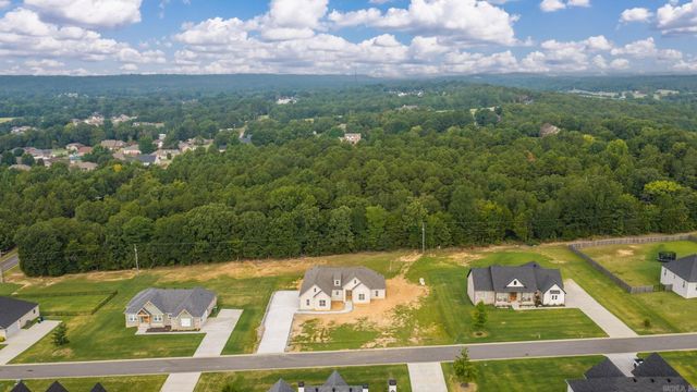 13 Avrey Lane, Greenbrier, AR 72058