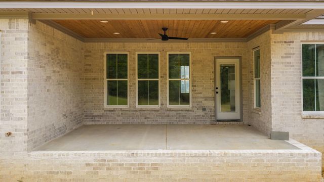 13 Avrey Lane, Greenbrier, AR 72058