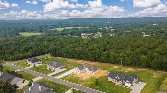 13 Avrey Lane, Greenbrier, AR 72058