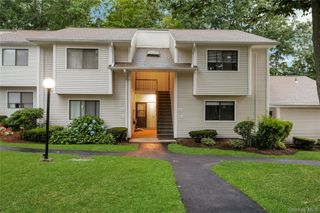 90 Molly Pitcher Lane F, Yorktown Heights, NY 10598
