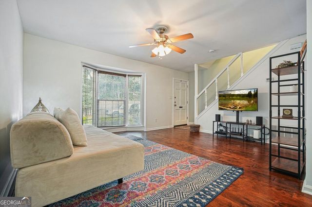 136 Peachtree Memorial Drive NW PENNSYLVANIA 8, Atlanta, GA 30309