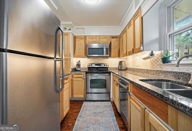 136 Peachtree Memorial Drive NW PENNSYLVANIA 8, Atlanta, GA 30309
