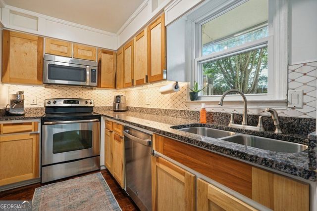 136 Peachtree Memorial Drive NW PENNSYLVANIA 8, Atlanta, GA 30309