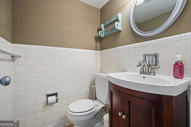 136 Peachtree Memorial Drive NW PENNSYLVANIA 8, Atlanta, GA 30309