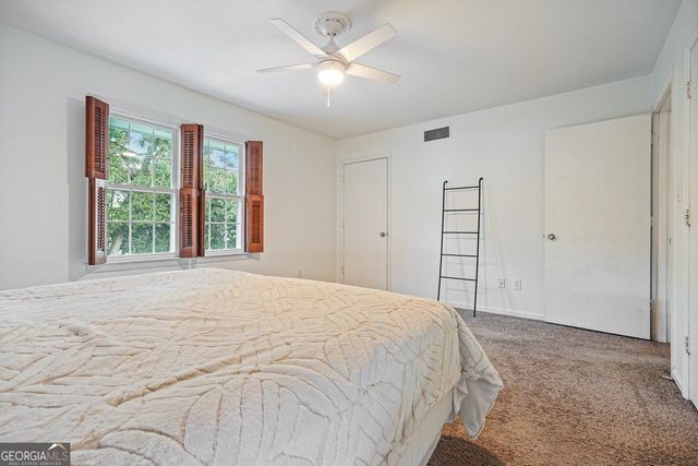 136 Peachtree Memorial Drive NW PENNSYLVANIA 8, Atlanta, GA 30309