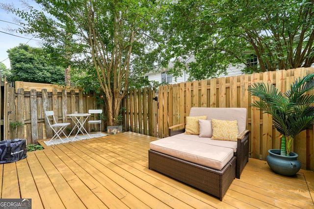 136 Peachtree Memorial Drive NW PENNSYLVANIA 8, Atlanta, GA 30309