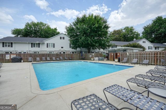 136 Peachtree Memorial Drive NW PENNSYLVANIA 8, Atlanta, GA 30309