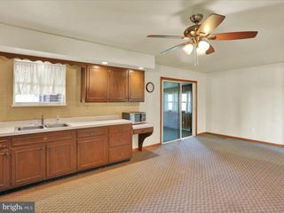 892 VALLEY RD, Mertztown, PA 19539
