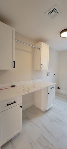 1 Kinsman Way, Foxboro, MA 02035