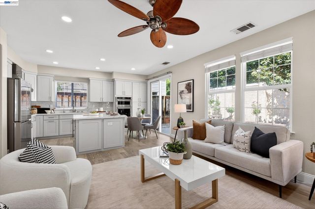 4019 Chanterelle Pl, Dublin, CA 94568