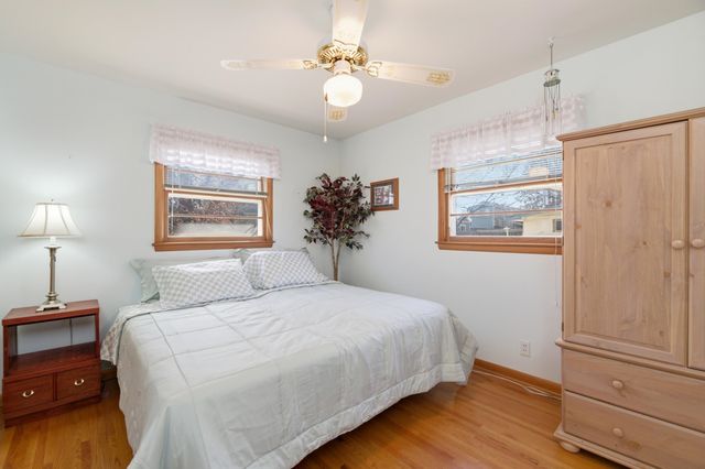 6117 Perryton St, Bel Aire, KS 67220