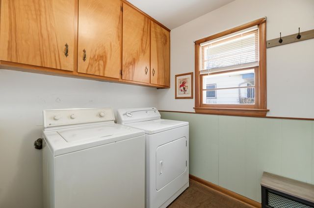 6117 Perryton St, Bel Aire, KS 67220