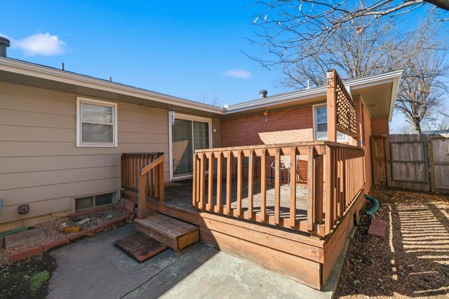 6117 Perryton St, Bel Aire, KS 67220