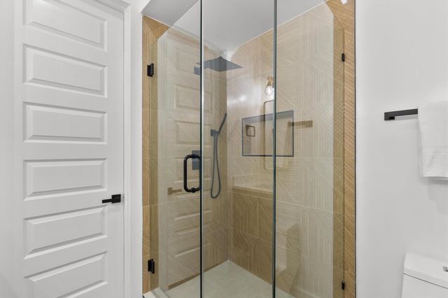 723 W 10th Street 101, Dallas, TX 75208