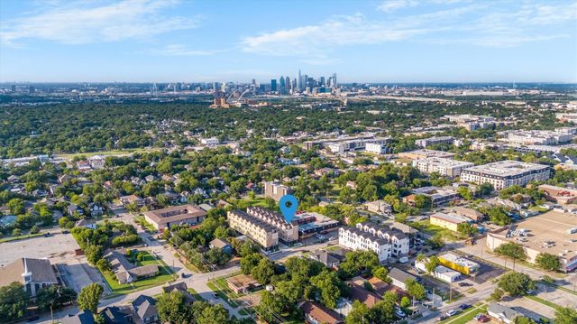 723 W 10th Street 101, Dallas, TX 75208