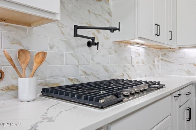 1425 DYLAN Place, El Paso, TX 79928