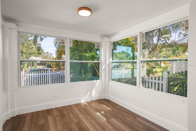 1520 20TH AVENUE N, St Petersburg, FL 33704