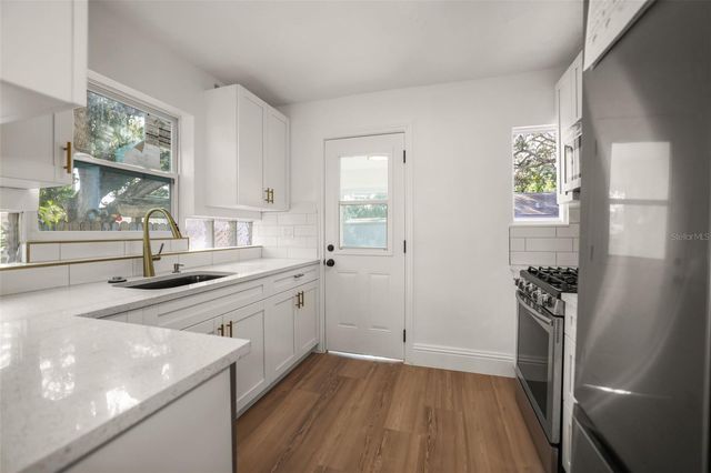 1520 20TH AVENUE N, St Petersburg, FL 33704