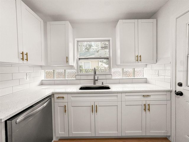 1520 20TH AVENUE N, St Petersburg, FL 33704