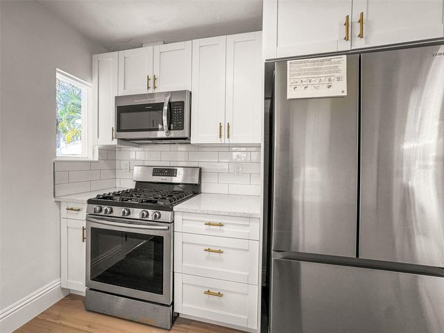 1520 20TH AVENUE N, St Petersburg, FL 33704