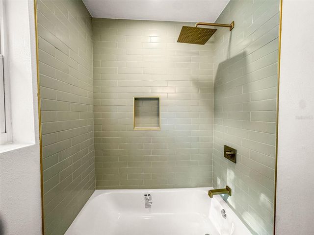 1520 20TH AVENUE N, St Petersburg, FL 33704