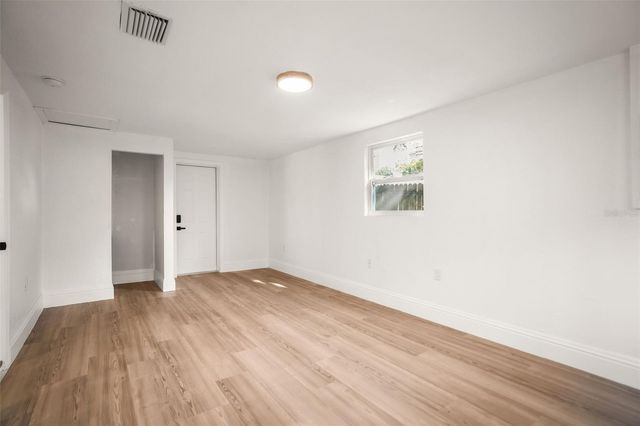 1520 20TH AVENUE N, St Petersburg, FL 33704