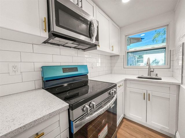 1520 20TH AVENUE N, St Petersburg, FL 33704