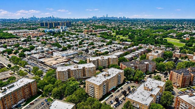 84-29 153rd Avenue 5A, Howard Beach, NY 11414