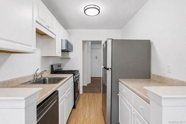 84-29 153rd Avenue 5A, Howard Beach, NY 11414