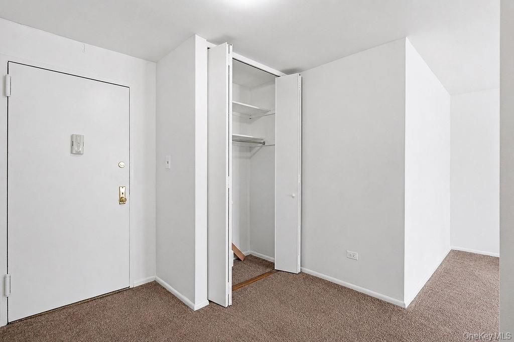 84-29 153rd Avenue 5A, Howard Beach, NY 11414 — photo 2
