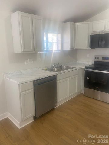3109 Ridge Avenue, Charlotte, NC 28208