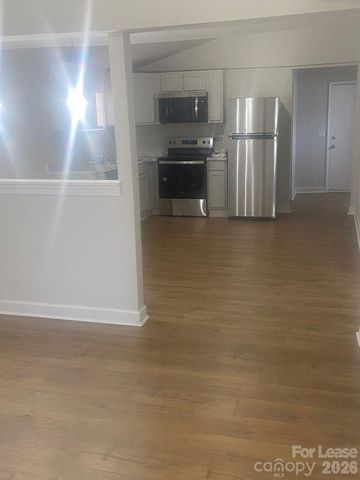 3109 Ridge Avenue, Charlotte, NC 28208