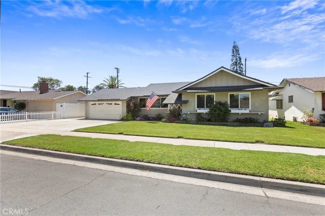 3238 W Ravenswood, Anaheim, CA 92804