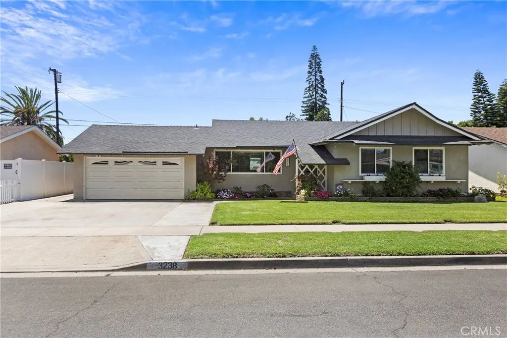 3238 W Ravenswood, Anaheim, CA 92804