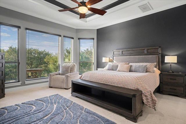 5240 Diamante DR, Spicewood, TX 78669