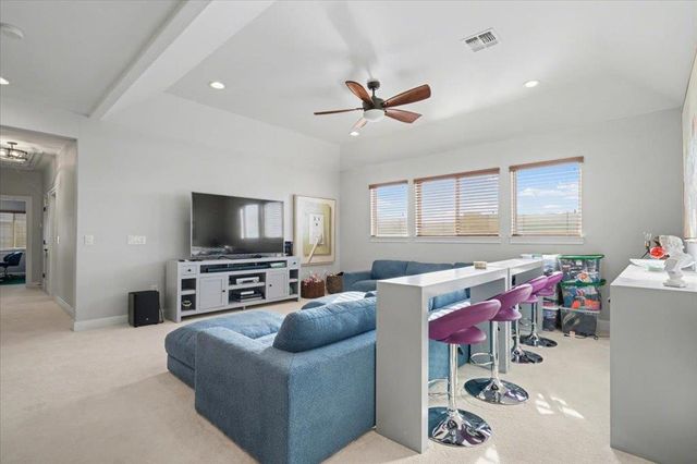 5240 Diamante DR, Spicewood, TX 78669