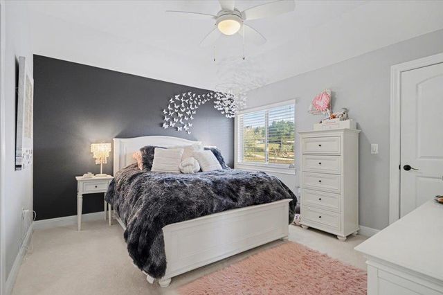 5240 Diamante DR, Spicewood, TX 78669