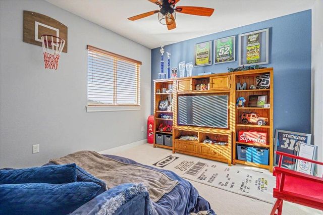 5240 Diamante DR, Spicewood, TX 78669