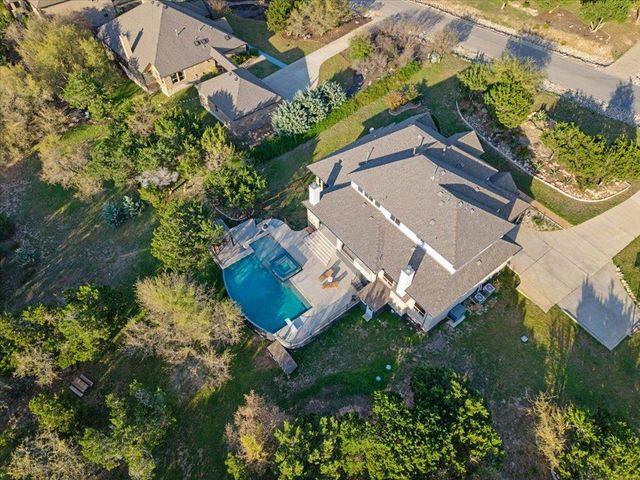 5240 Diamante DR, Spicewood, TX 78669