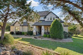 5240 Diamante DR, Spicewood, TX 78669