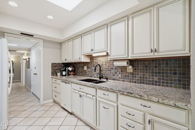 12550 W PARKWOOD Drive, Sun City West, AZ 85375