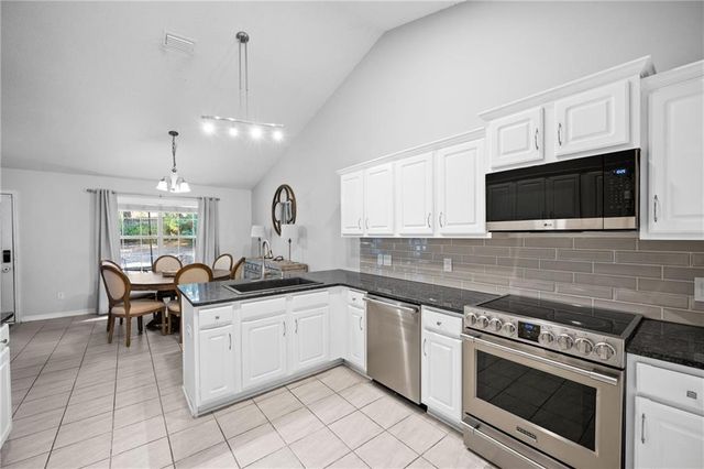 27820 Bay Branch Drive, Daphne, AL 36526