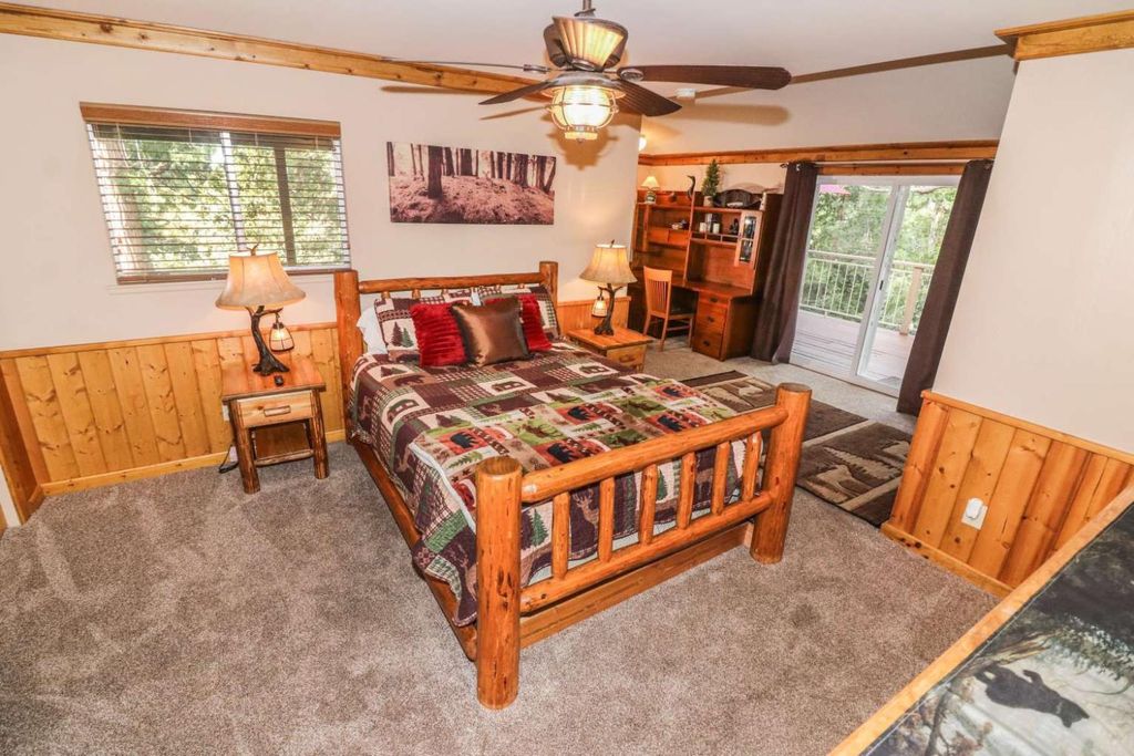 Image 6 of property listing at 52854 Balsam Drive, Oakhurst, CA 93644