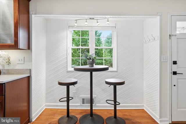 7002 LEE PARK CT, Falls Church, VA 22042