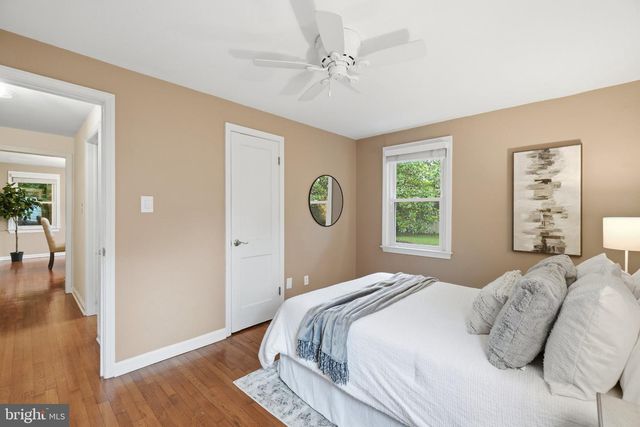 7002 LEE PARK CT, Falls Church, VA 22042